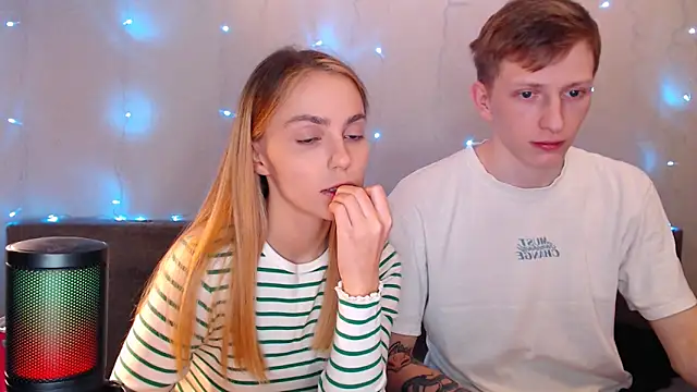 juliaanddima online show from 10/11/25, 09:35