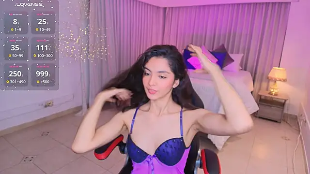 miiaa evans online show from 01/31/25, 04:03