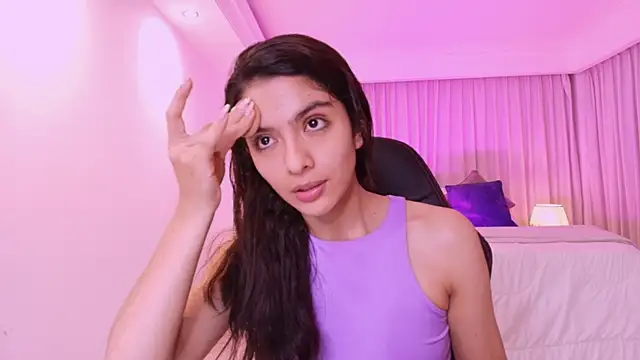 miiaa evans online show from 02/25/25, 03:42