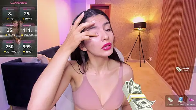 miiaa evans online show from 11/28/25, 11:24