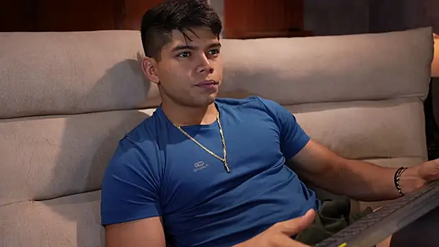 Snapshot of David_capizzi_ chatting on 11/06/25, 12:17 David capizzi online show from 11/06/25, 12:17