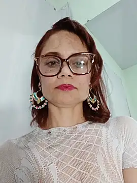 Snapshot of Meganlola chatting on 05/06/26, 06:35 Meganlola online show from 05/06/26, 06:35