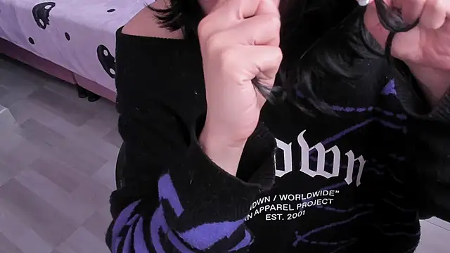 Snapshot of Room312_ chatting on 03/07/25, 04:00 Room312 online show from 03/07/25, 04:00