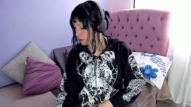 Snapshot of Room312_ chatting on 03/01/26, 05:15 Room312 online show from 03/01/26, 05:15