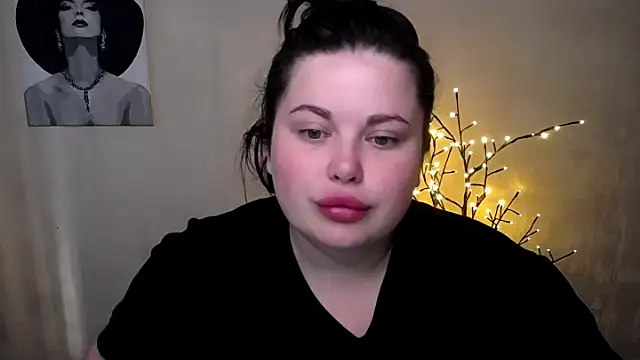 Emily Mo online show from 09/11/25, 05:29