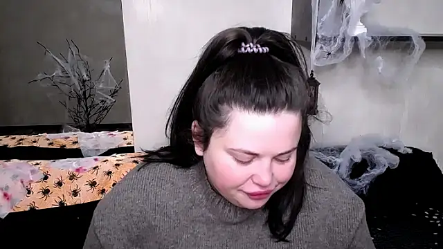 Emily Mo online show from 10/29/25, 06:59