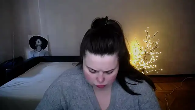 Emily Mo online show from 04/25/26, 05:54