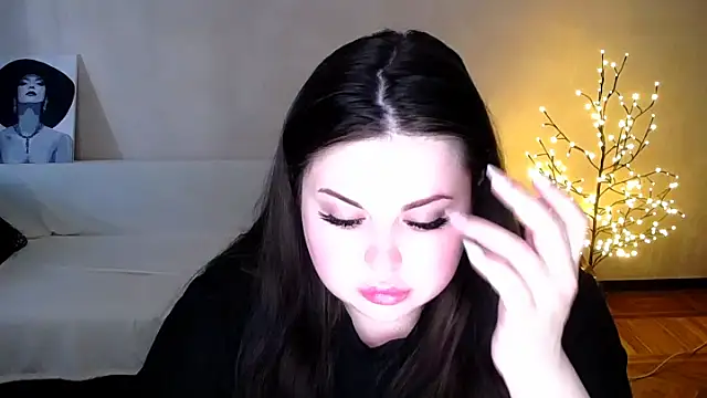 Emily Mo online show from 06/12/26, 05:50