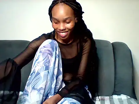 Snapshot of Heavy_Pride chatting on 10/10/25, 04:17 Heavy Pride online show from 10/10/25, 04:17