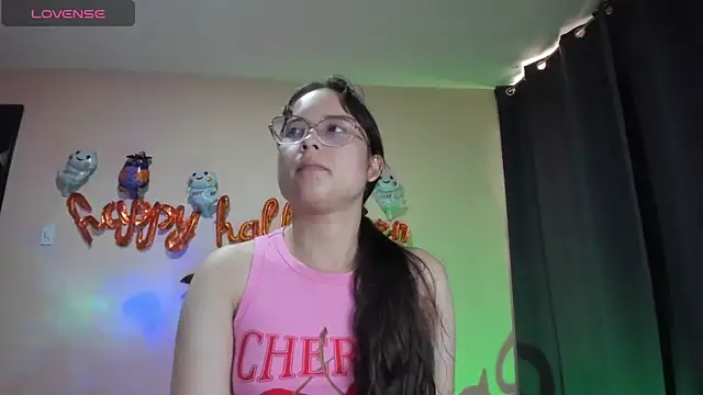 shantalc3rezo online show from 10/27/25, 05:50