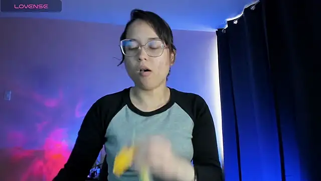 shantalc3rezo online show from 11/07/25, 08:31