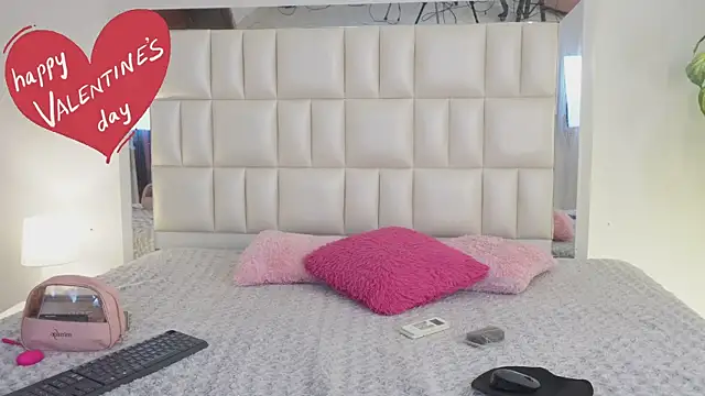 Snapshot of Anais_aradia chatting on 02/14/25, 05:51 Anais aradia online show from 02/14/25, 05:51