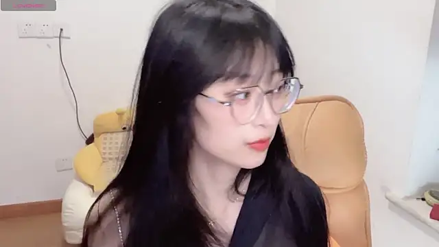 4uoki online show from 11/16/25, 02:33