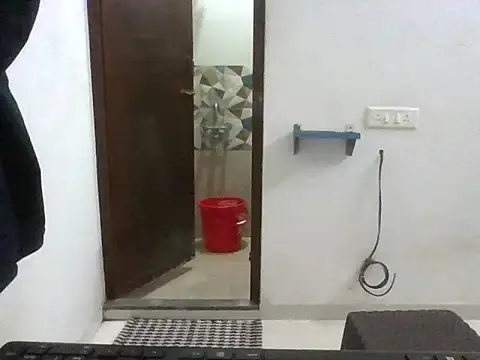 Snapshot of divi5555 chatting on 12/05/25, 04:36 divi5555 online show from 12/05/25, 04:36