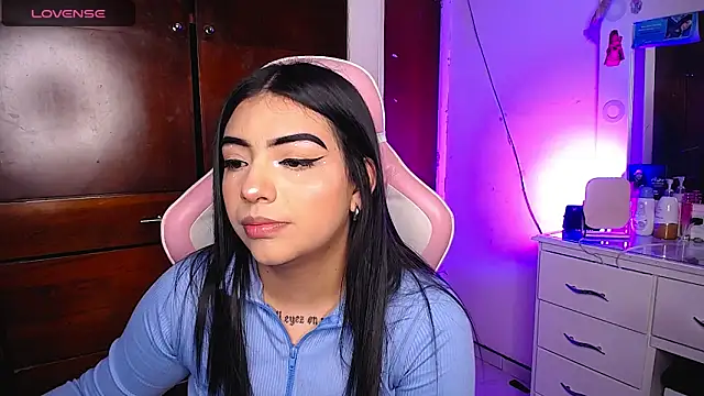 Snapshot of eva_six chatting on 03/05/25, 06:23 eva six online show from 03/05/25, 06:23