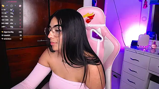 Snapshot of eva_six chatting on 03/12/25, 03:57 eva six online show from 03/12/25, 03:57