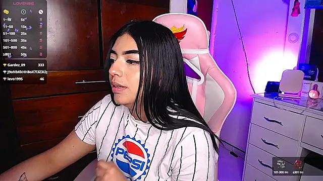 Snapshot of eva_six chatting on 03/13/25, 11:38 eva six online show from 03/13/25, 11:38