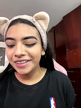 Snapshot of eva_six chatting on 10/29/25, 05:47 eva six online show from 10/29/25, 05:47