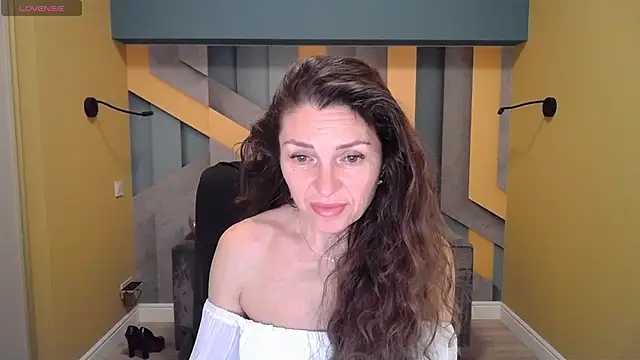 EllaLong online show from 01/17/25, 12:31