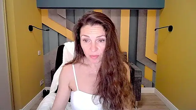 EllaLong online show from 02/13/25, 06:38