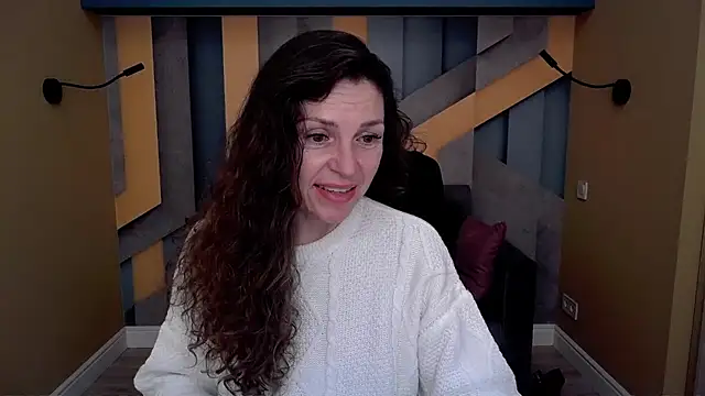 EllaLong online show from 11/22/25, 12:26