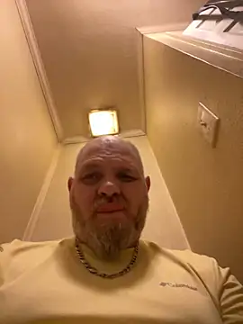 Snapshot of mrscum4u chatting on 01/16/25, 04:28 mrscum4u online show from 01/16/25, 04:28