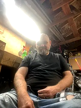 Snapshot of mrscum4u chatting on 09/27/25, 07:08 mrscum4u online show from 09/27/25, 07:08