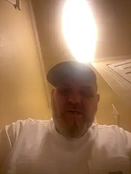 Snapshot of mrscum4u chatting on 09/28/25, 10:15 mrscum4u online show from 09/28/25, 10:15