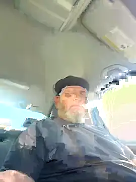 Snapshot of mrscum4u chatting on 10/04/25, 02:26 mrscum4u online show from 10/04/25, 02:26