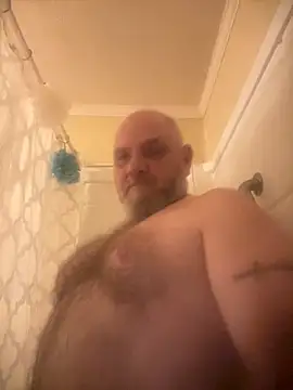 Snapshot of mrscum4u chatting on 10/22/25, 01:06 mrscum4u online show from 10/22/25, 01:06