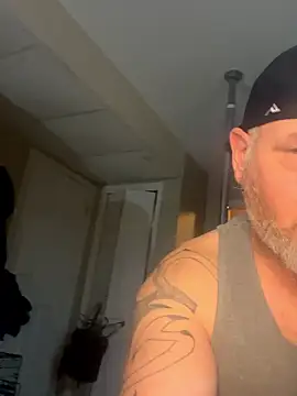 Snapshot of mrscum4u chatting on 01/08/26, 05:15 mrscum4u online show from 01/08/26, 05:15