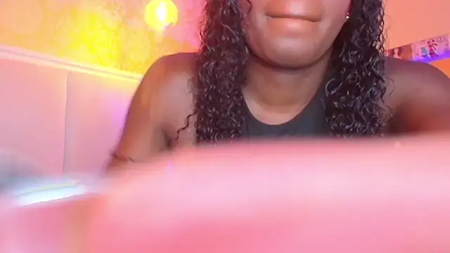 NaiaGils online show from 03/10/26, 06:46