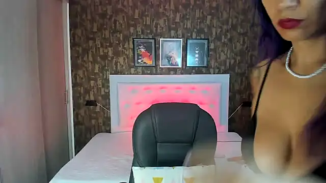 Snapshot of kitty__horny chatting on 01/16/25, 11:37 kitty horny online show from 01/16/25, 11:37