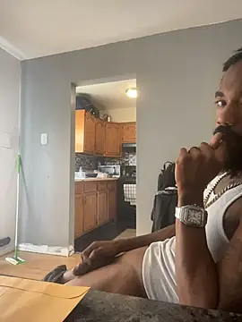 Snapshot of fulsome_change223 chatting on 10/03/25, 05:43 fulsome change223 online show from 10/03/25, 05:43