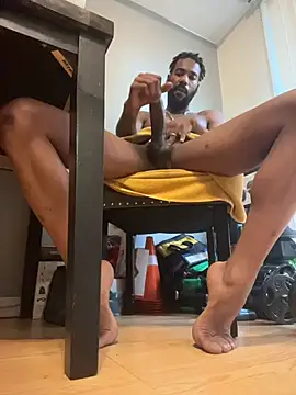 Snapshot of fulsome_change223 chatting on 10/22/25, 09:25 fulsome change223 online show from 10/22/25, 09:25