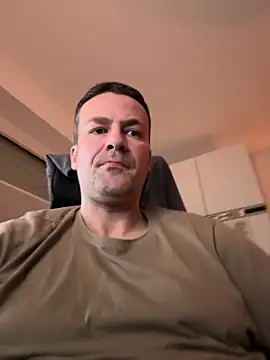 Snapshot of Adis1984Ger chatting on 03/03/26, 09:53 Adis1984Ger online show from 03/03/26, 09:53