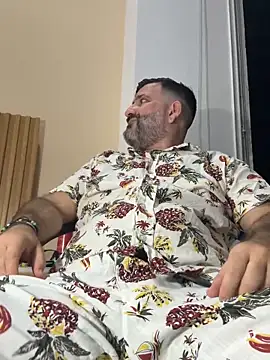 Snapshot of Maxi_TheBigDaddy chatting on 06/15/26, 03:53 Maxi TheBigDaddy online show from 06/15/26, 03:53