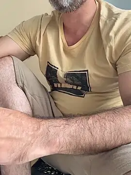 Snapshot of Maxi_TheBigDaddy chatting on 06/18/26, 03:16 Maxi TheBigDaddy online show from 06/18/26, 03:16
