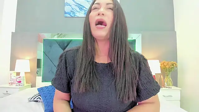 Lauralove 69 online show from 10/20/25, 08:09