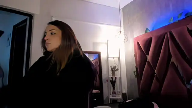 Snapshot of Megan_inked chatting on 01/24/25, 03:11 Megan inked online show from 01/24/25, 03:11