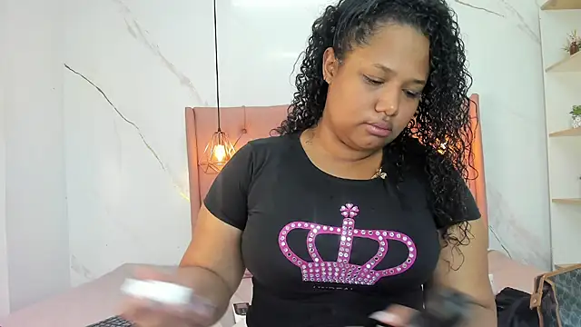 Belle Brunette online show from 06/22/26, 12:13