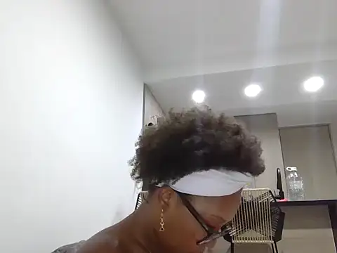 megan-hotxx online show from 06/07/26, 04:05