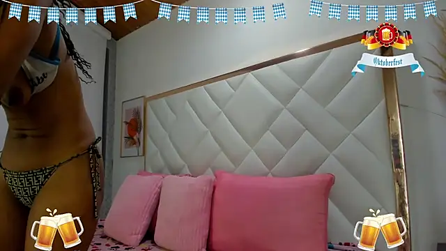 EmiliBonnie online show from 09/25/25, 12:03