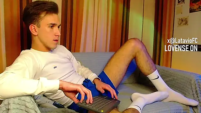 Midnighter  online show from 11/04/25, 12:10