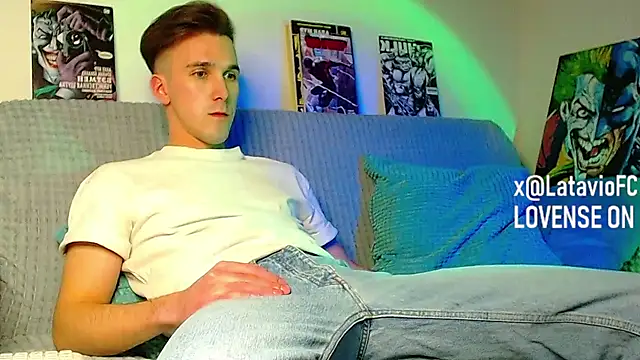 Snapshot of Midnighter_ chatting on 03/27/26, 09:58 Midnighter online show from 03/27/26, 09:58