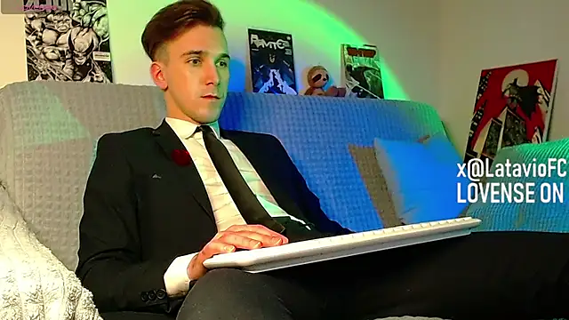 Midnighter  online show from 05/04/26, 08:27
