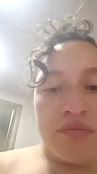 Snapshot of megan_doll2 chatting on 03/20/26, 05:29 megan doll2 online show from 03/20/26, 05:29