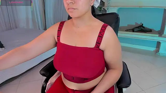 scarlet miller1 online show from 03/21/25, 11:44