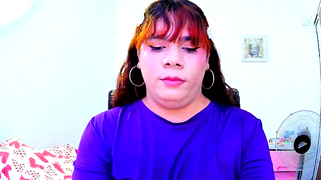 Snapshot of Violetacam_05 chatting on 01/08/26, 08:05 Violetacam 05 online show from 01/08/26, 08:05