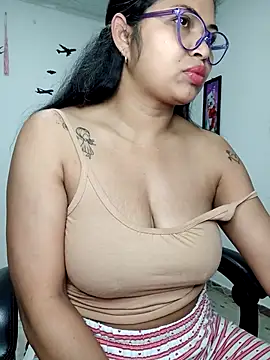 chalohott online show from 10/26/25, 10:32